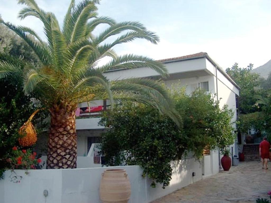 Sunningdale Hotel Αγία Γαλήνη Εξωτερικό φωτογραφία
